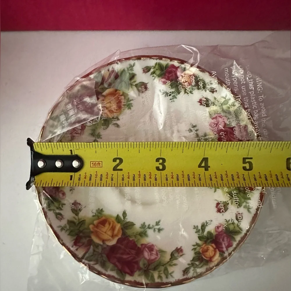 NIB Royal Albert Old Country Roses 9 Piece Hostess Set